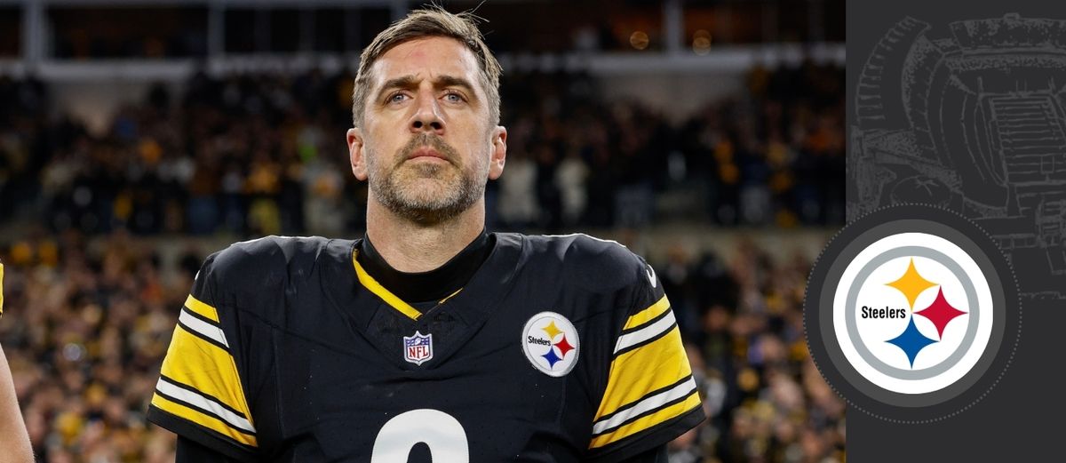 Rodgers taking his time taken in Downtown (Steelers)